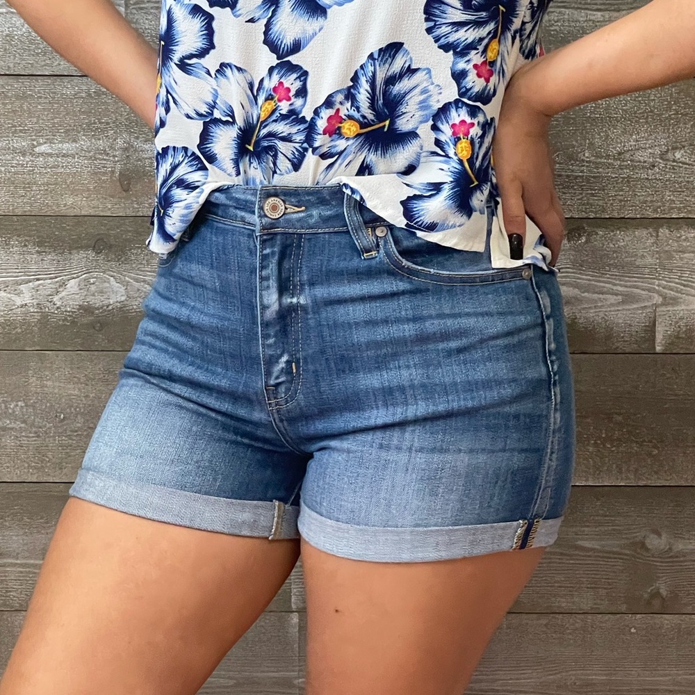 NEW! Kancan denim high rise shorts NWT - Picture 3 of 16